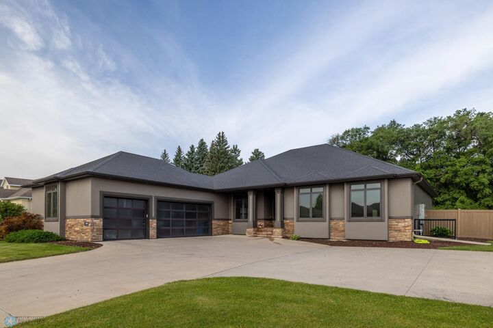 Property Photo:  4109 66 Street S  ND 58104