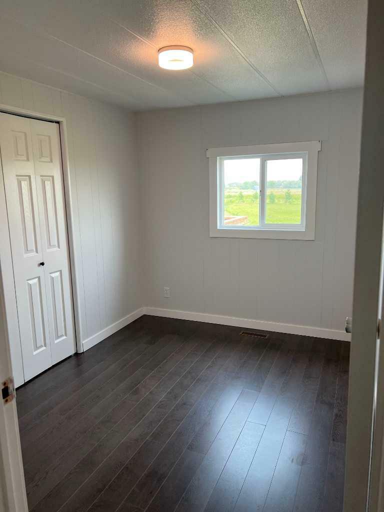 Photo de la propriété: 454004 Rge Rd 65 AB T9W 1T2