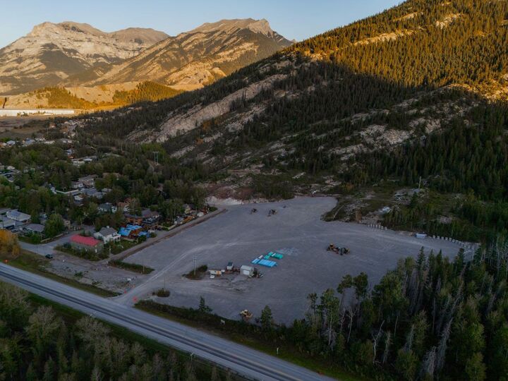 Photo de la propriété: 20 Exshaw Mountain Gateway AB T0L 2C0