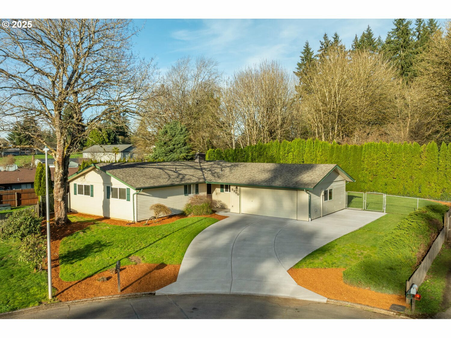 Property Photo: 5800 NE 115th St WA 98686