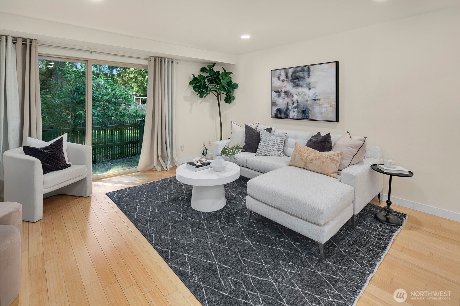 Property Photo:  1414  154th Avenue NE 4407  WA 98007 