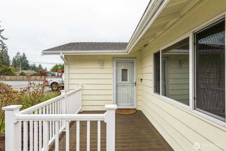 Property Photo:  8803  Emerson Place  WA 98208 