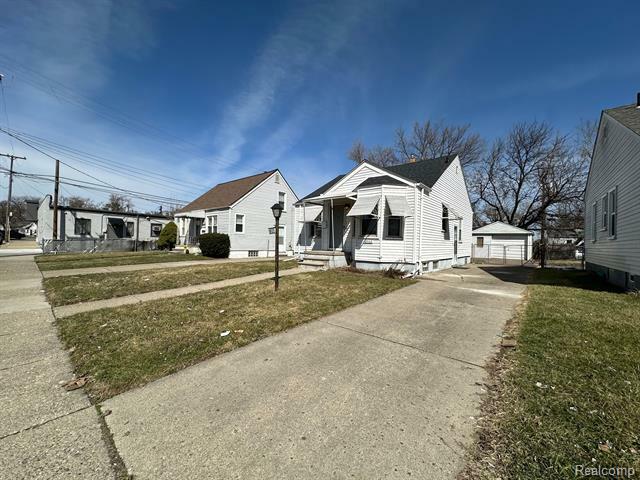 Property Photo: 18533 Elkhart Street MI 48225