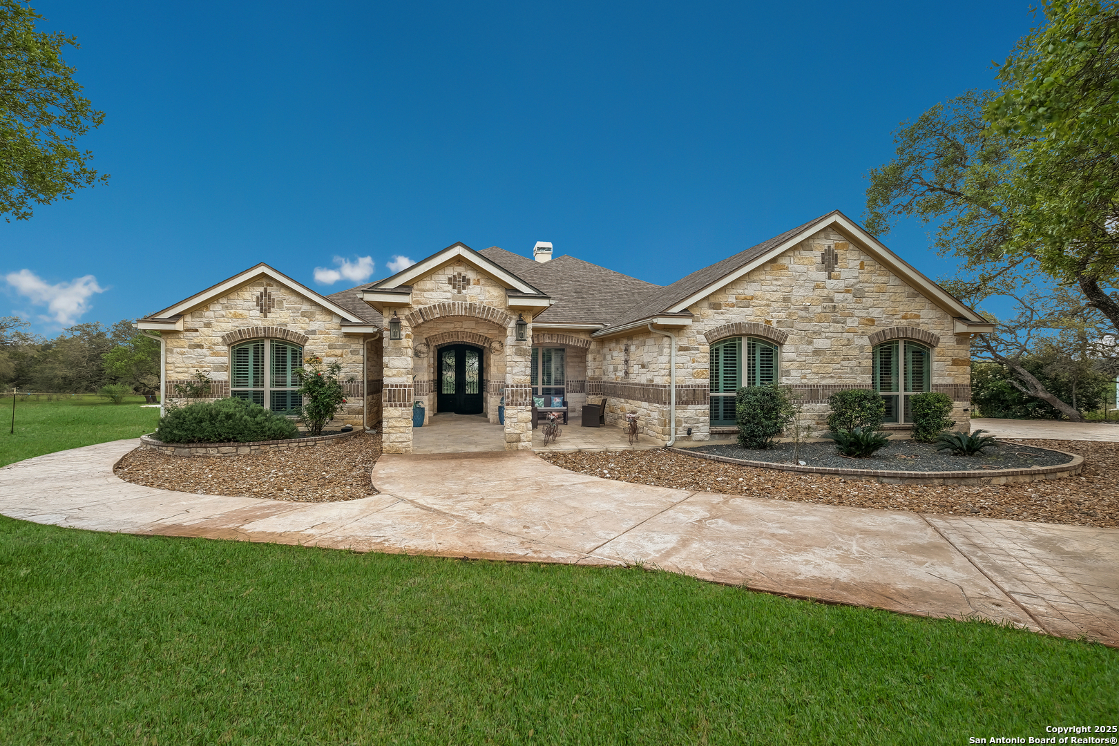 Property Photo: 3780 Menger TX 78259