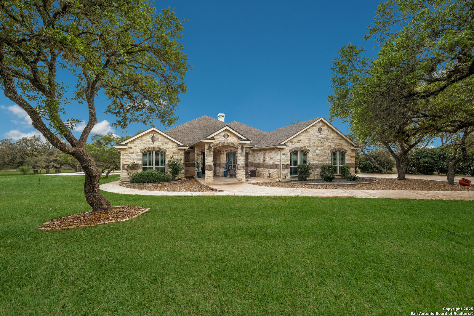 Property Photo: 3780 Menger TX 78259