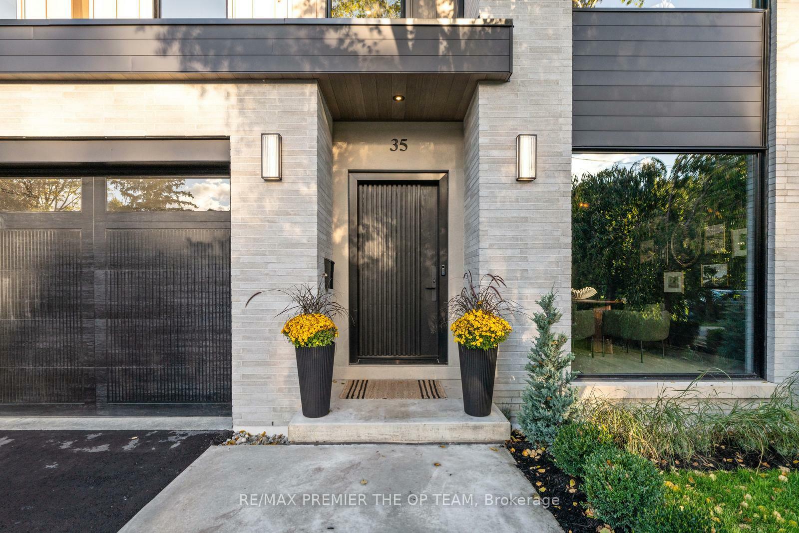 Property Photo: 35 Botfield Avenue ON M9B 4E2