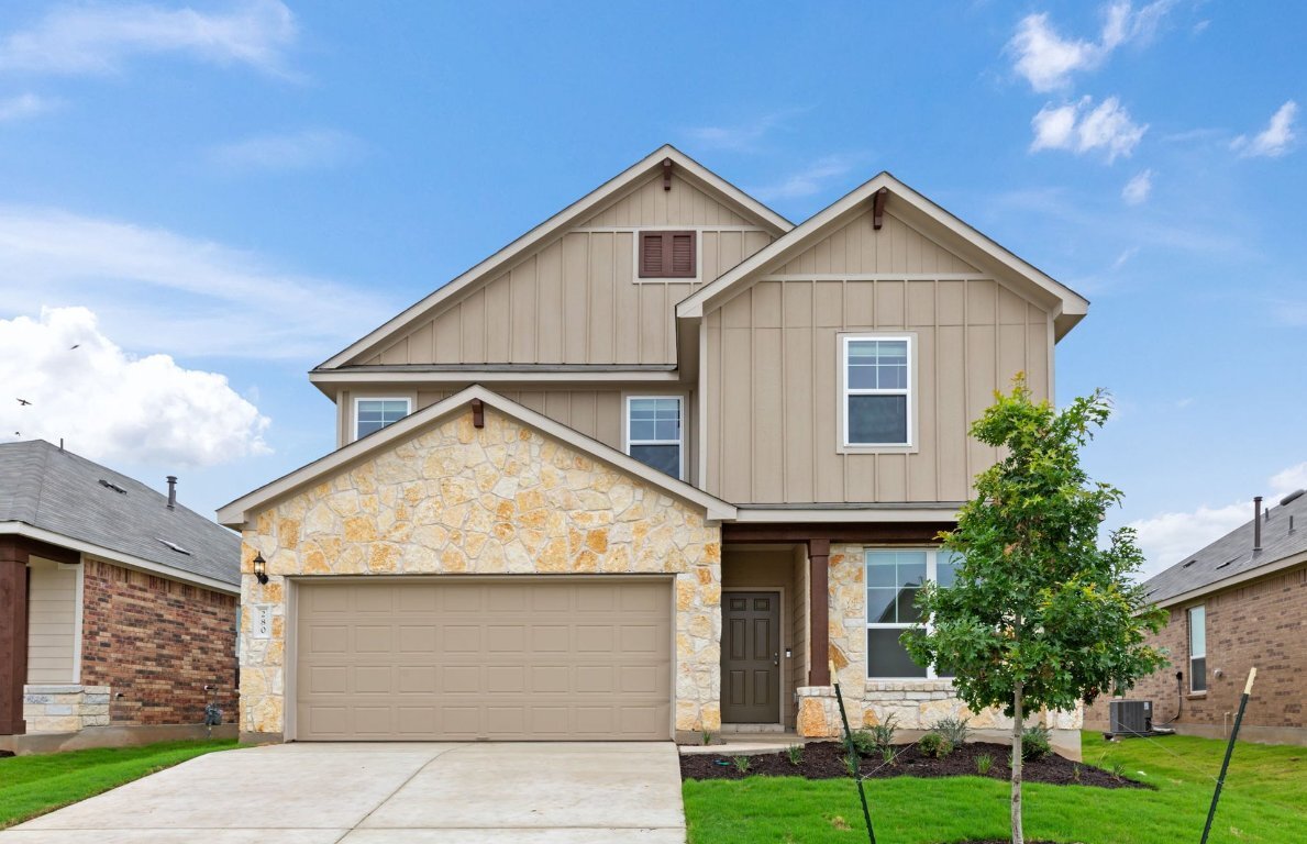 Property Photo: 280 Kapok Street TX 78610