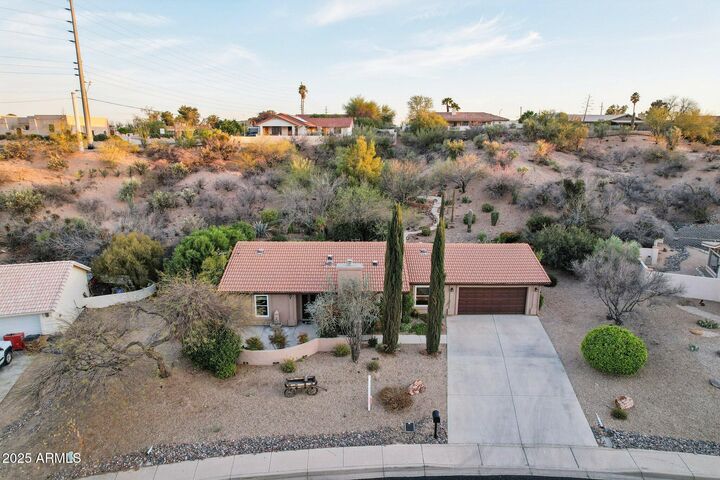 Property Photo:  855 W Santa Fe Drive  AZ 85390 