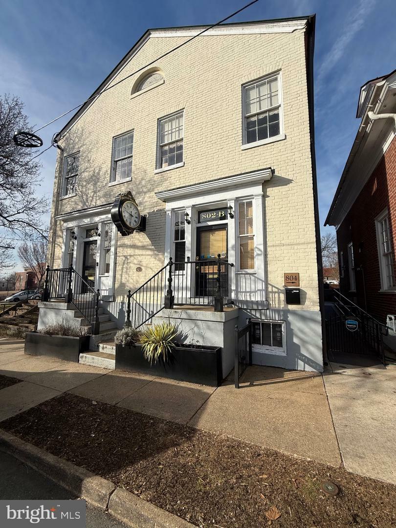 Property Photo: 804 Princess Anne Street VA 22401
