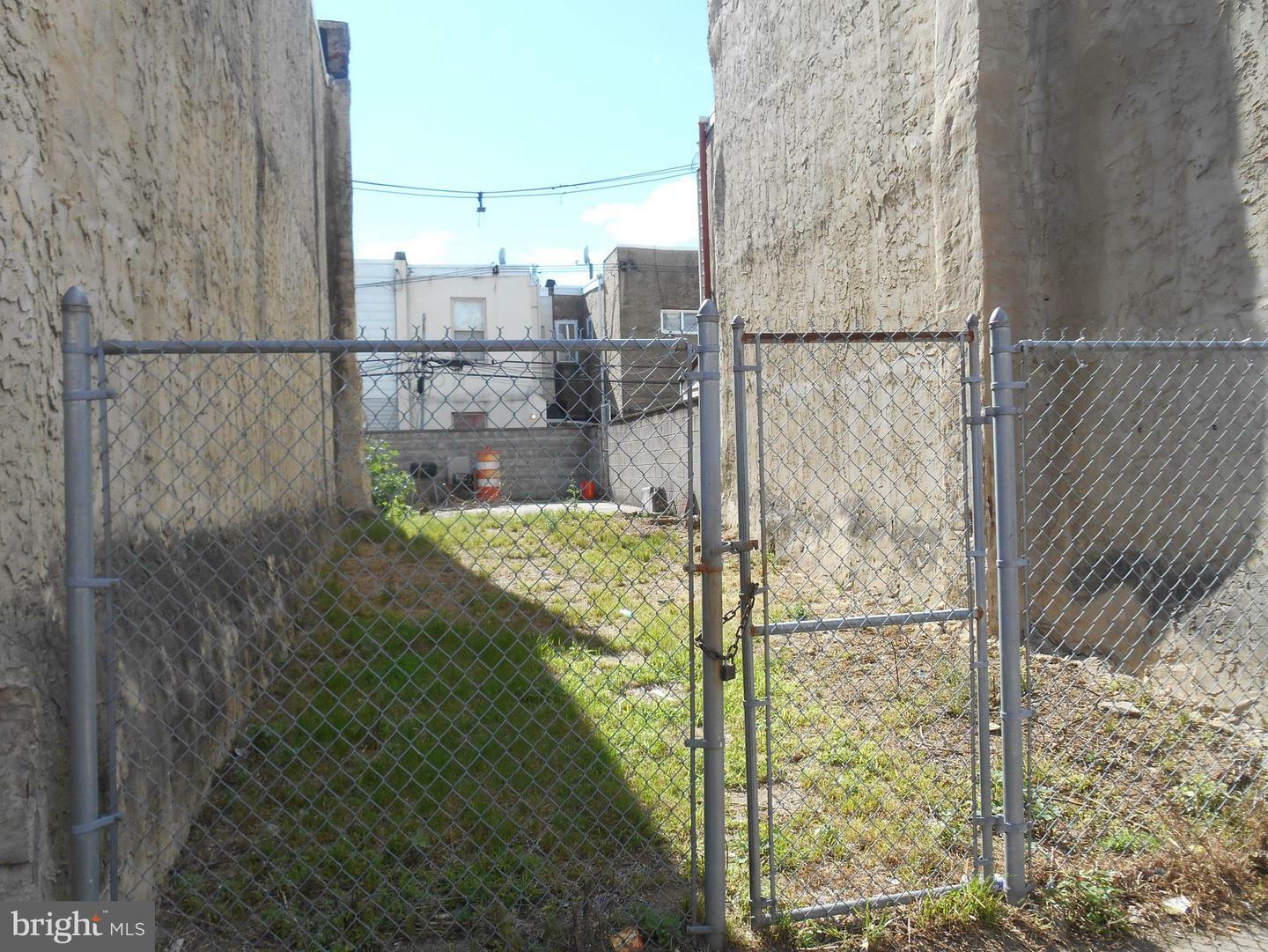 Property Photo: 1536 S 29th Street PA 19146