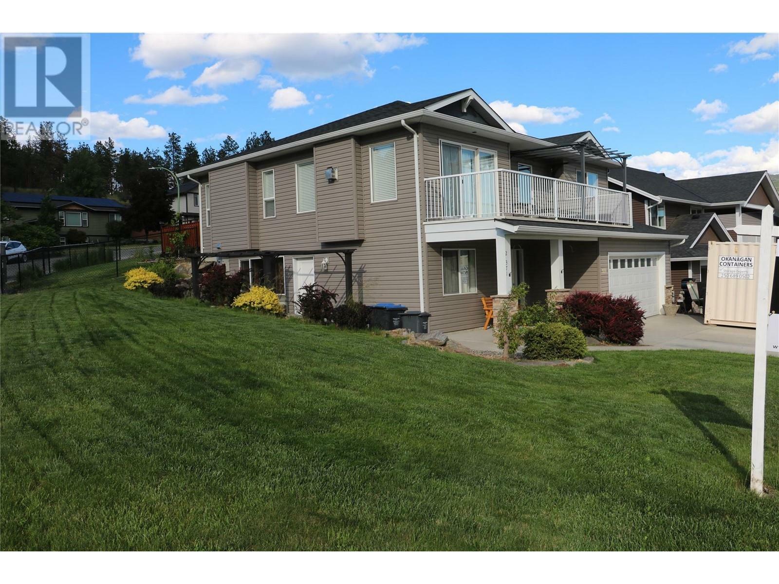 Property Photo: 371 Academy Way BC V1V 3A9