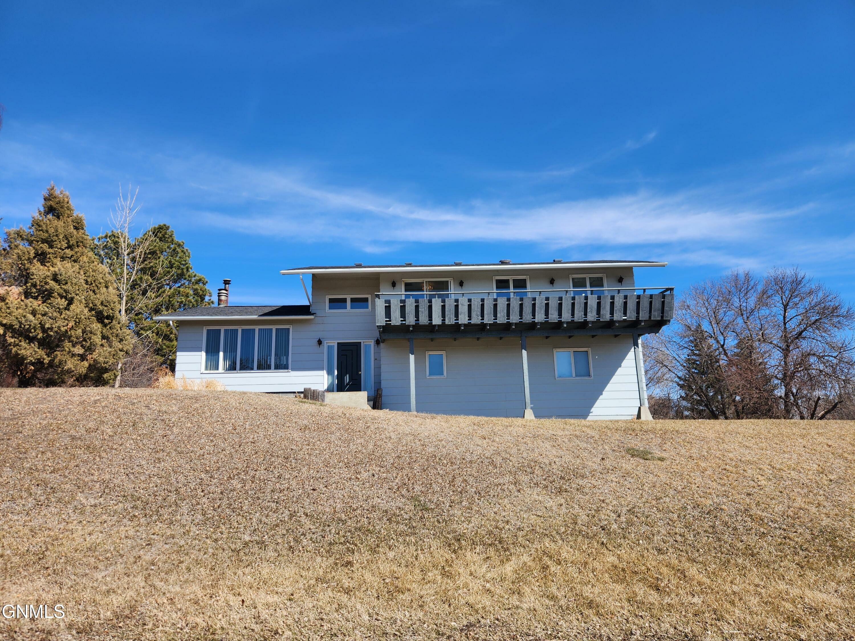 Property Photo:  306 5th Avenue  ND 58577 