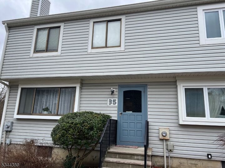 35 Fox Tail Ln  Hardyston Twp. NJ 07419 photo