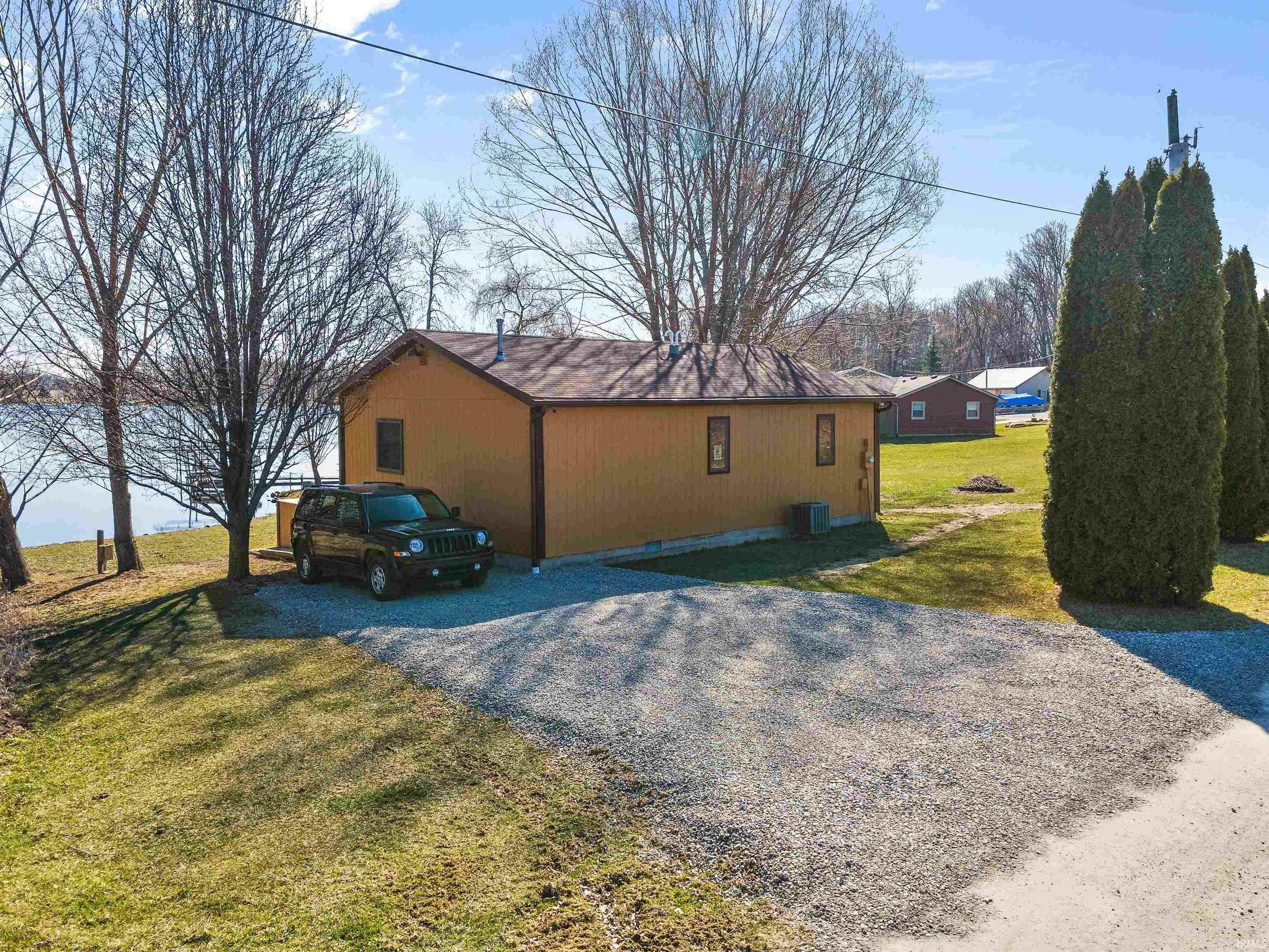 Property Photo: 7105 S 1190 E Road IN 46747