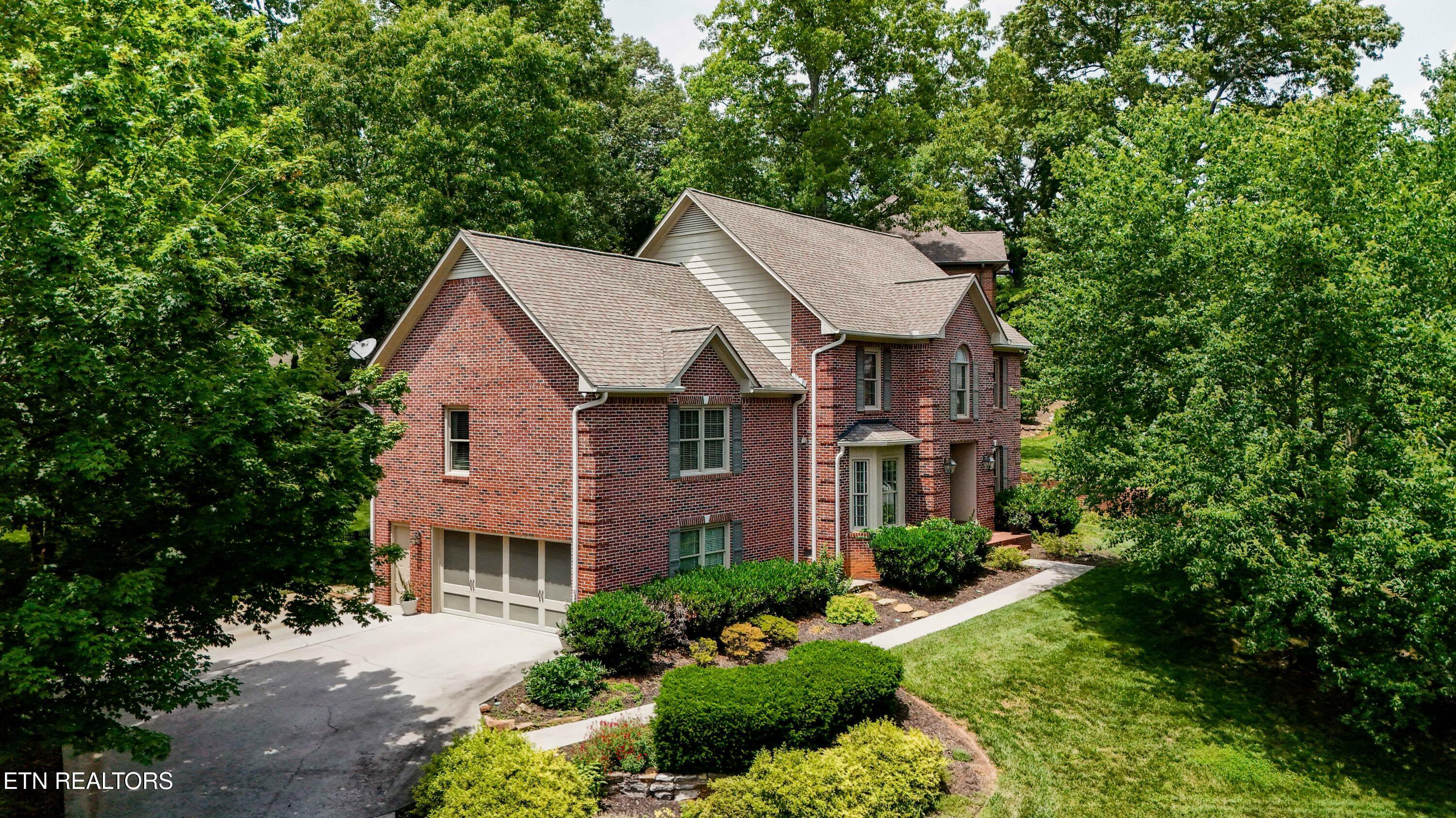Property Photo:  724 Summit Lake Court  TN 37922 