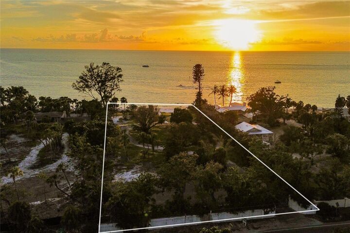 Property Photo: 4214 Higel Avenue FL 34242
