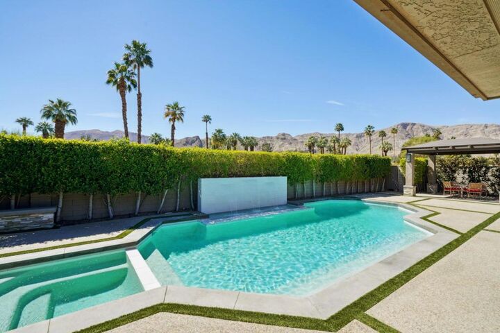 Property Photo: 5 Mount Holyoke Drive CA 92270