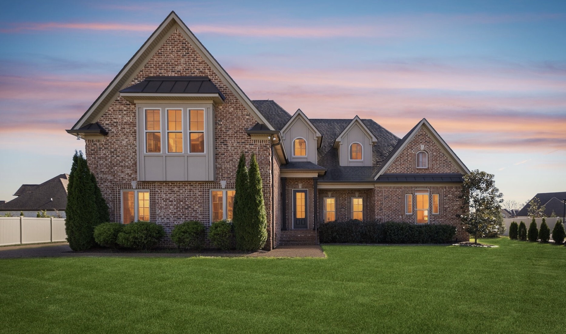 Property Photo: 832 Brook Trl TN 37087