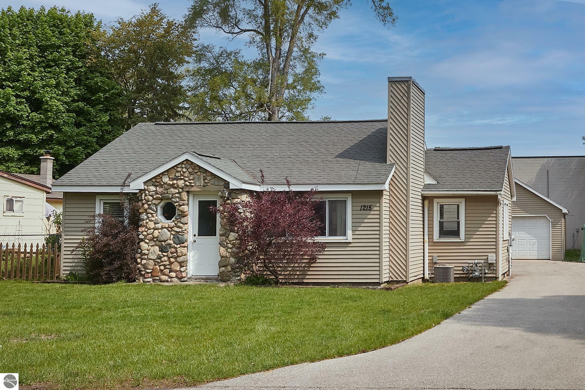 Property Photo: 1215 Plainview Avenue MI 49686