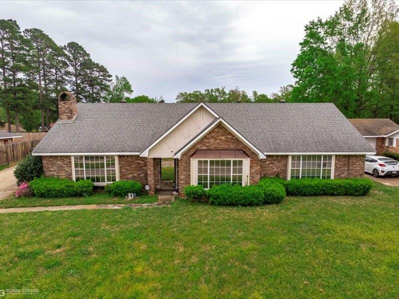 5620 S Lakeshore Drive  Shreveport LA 71119 photo