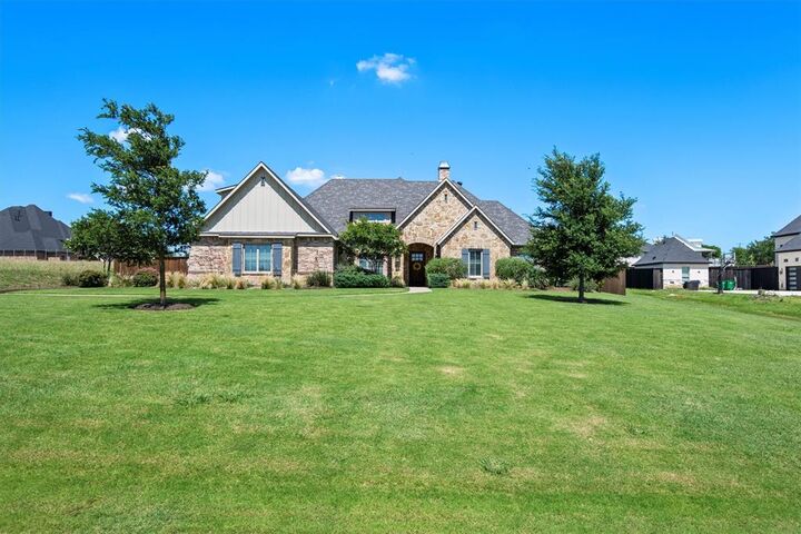Property Photo:  103 Eagle Point Drive  TX 75165 