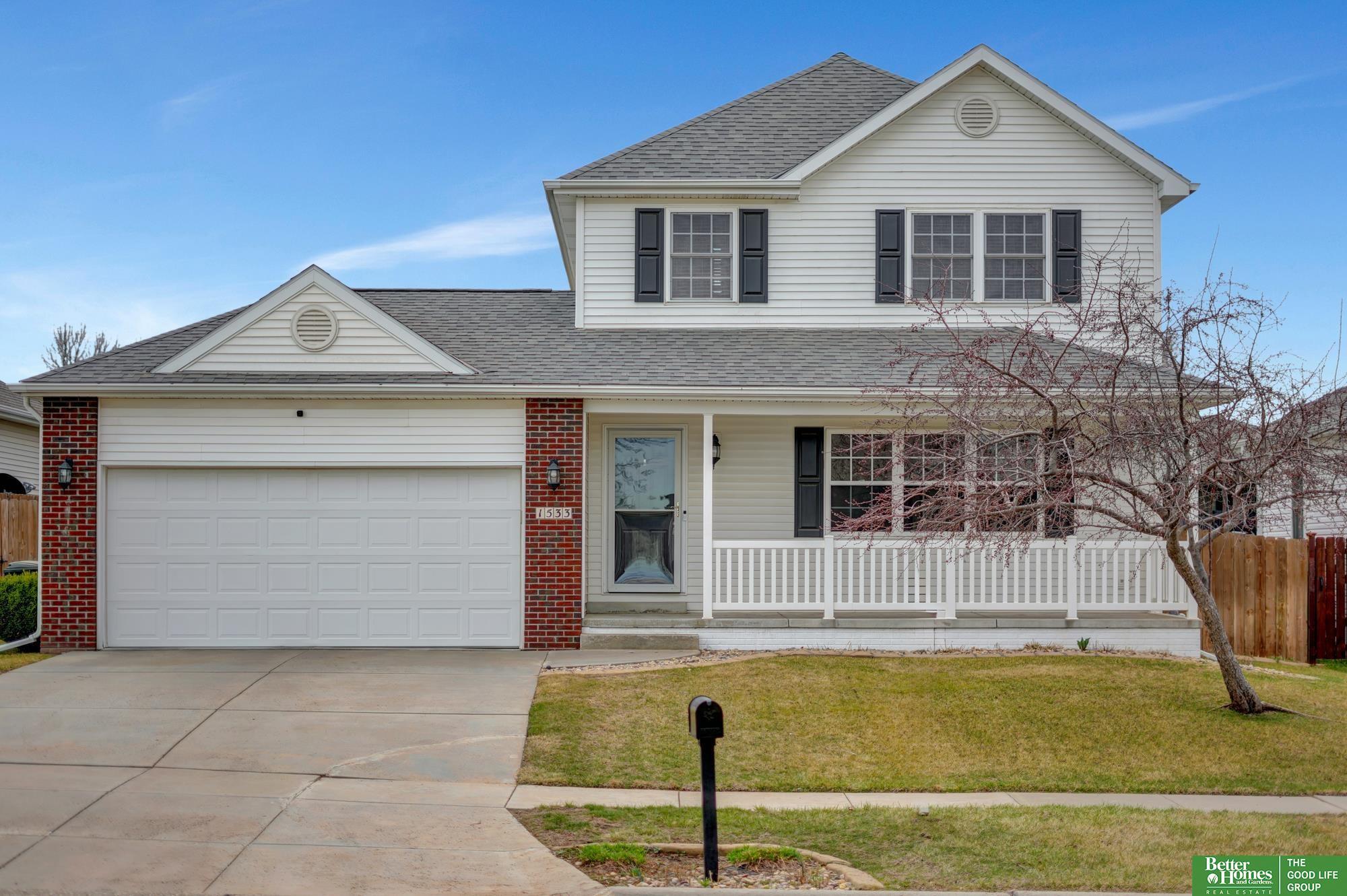 Property Photo: 1533 Morton Street NE 68521