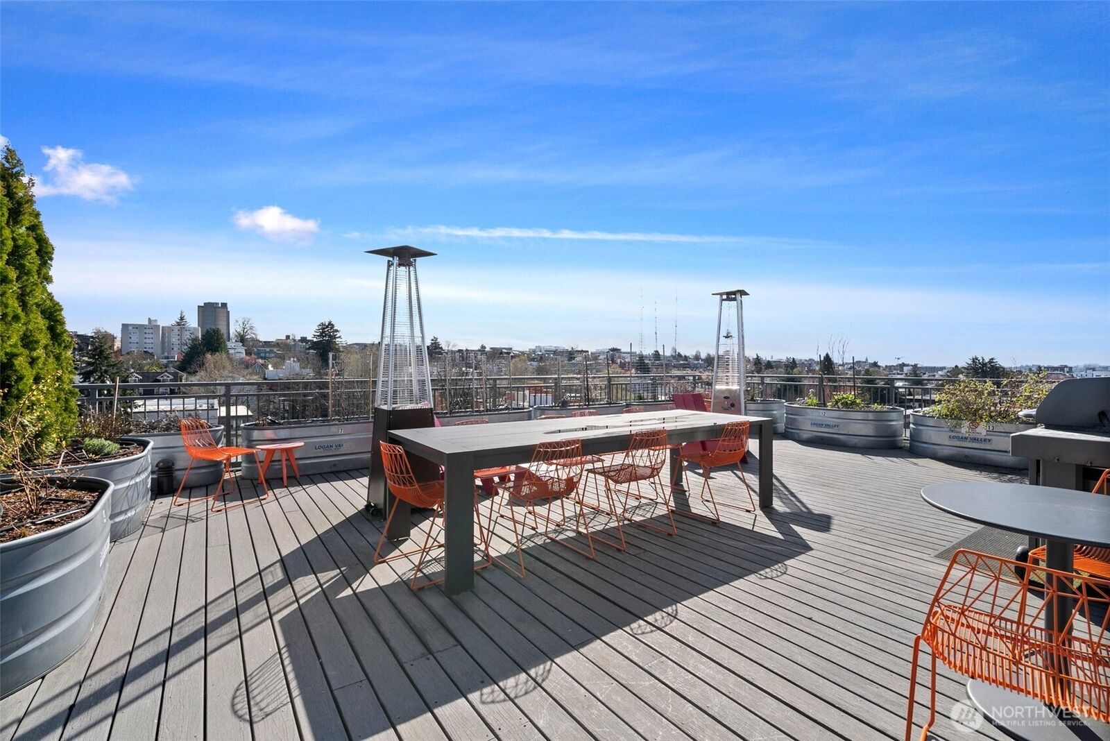 Property Photo:  530  Broadway  E 113  WA 98102 