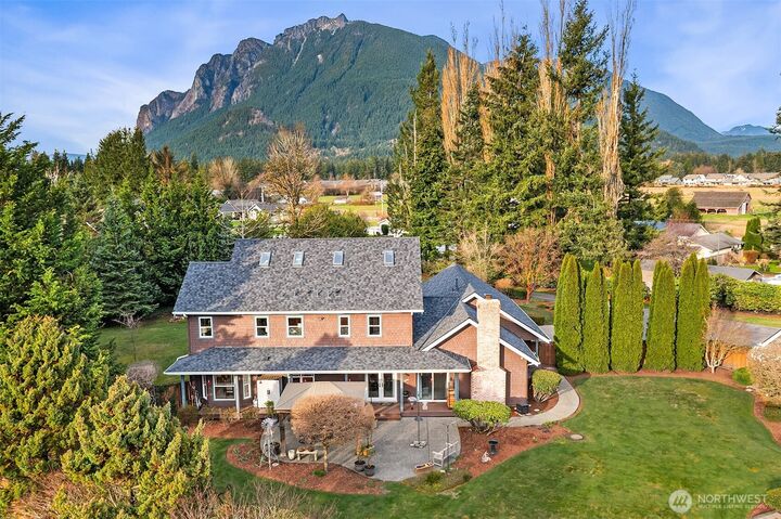 Property Photo: 13635 424th Avenue SE WA 98045