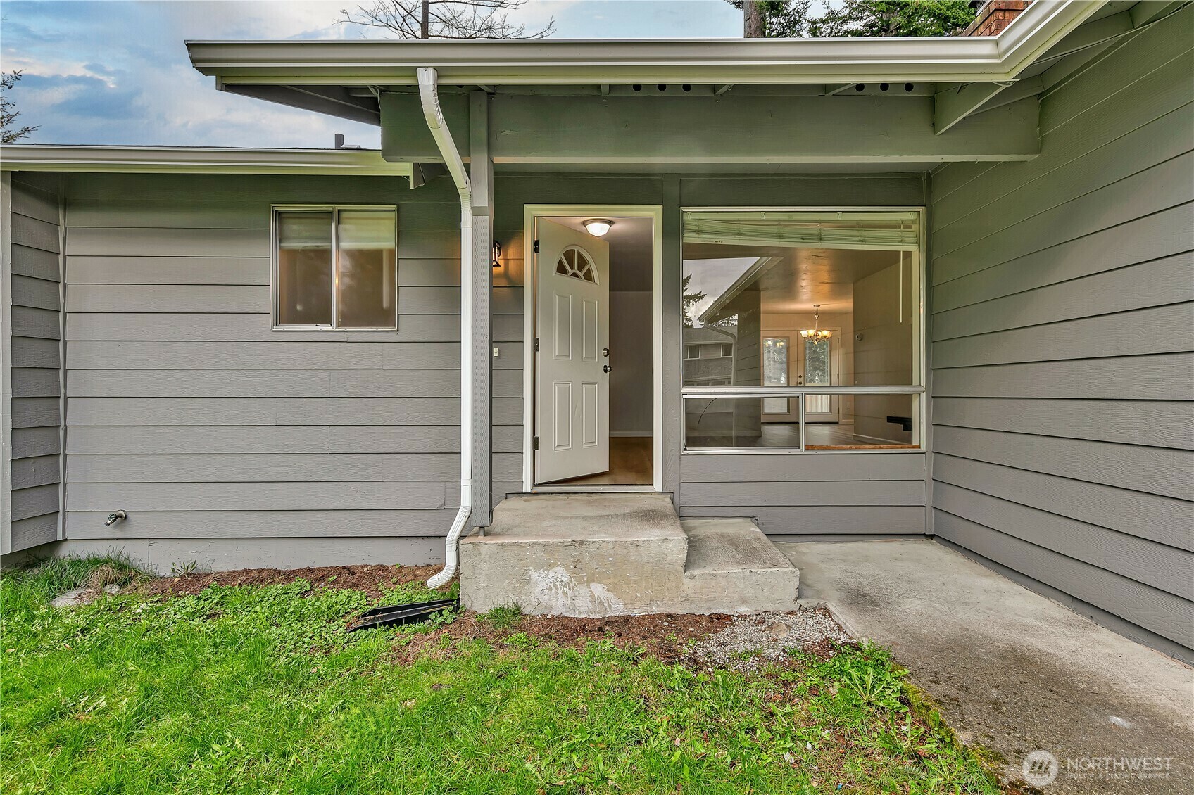 Property Photo: 27720 168th Avenue SE WA 98042