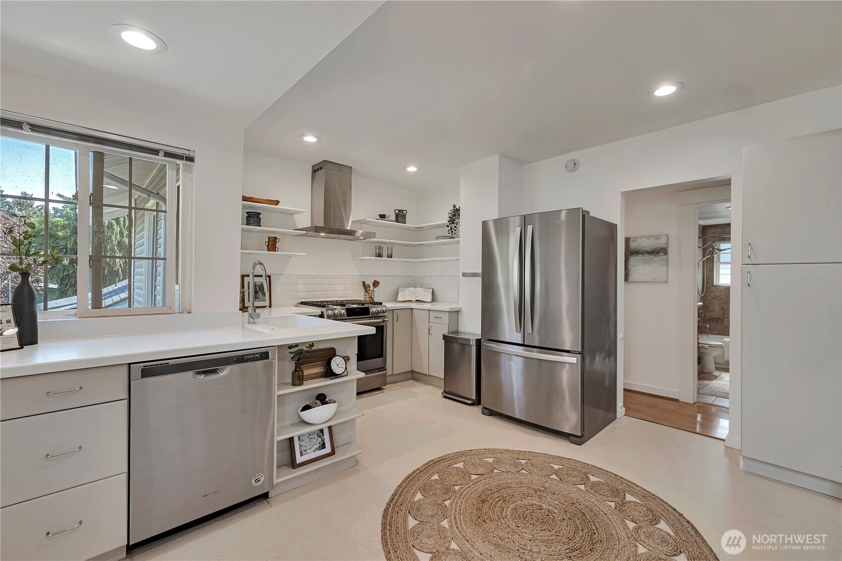 Property Photo:  4715 S Orcas Street  WA 98118 
