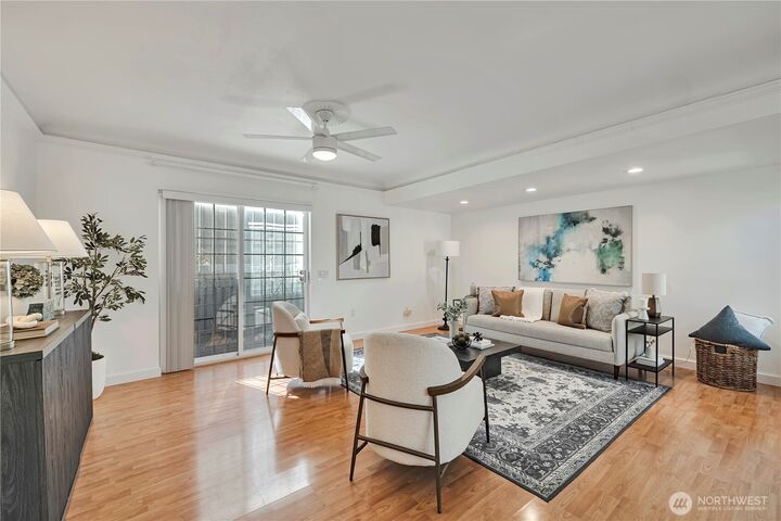 Property Photo:  4715 S Orcas Street  WA 98118 