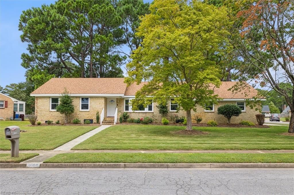 Property Photo: 3000 Stratford Dr VA 23321