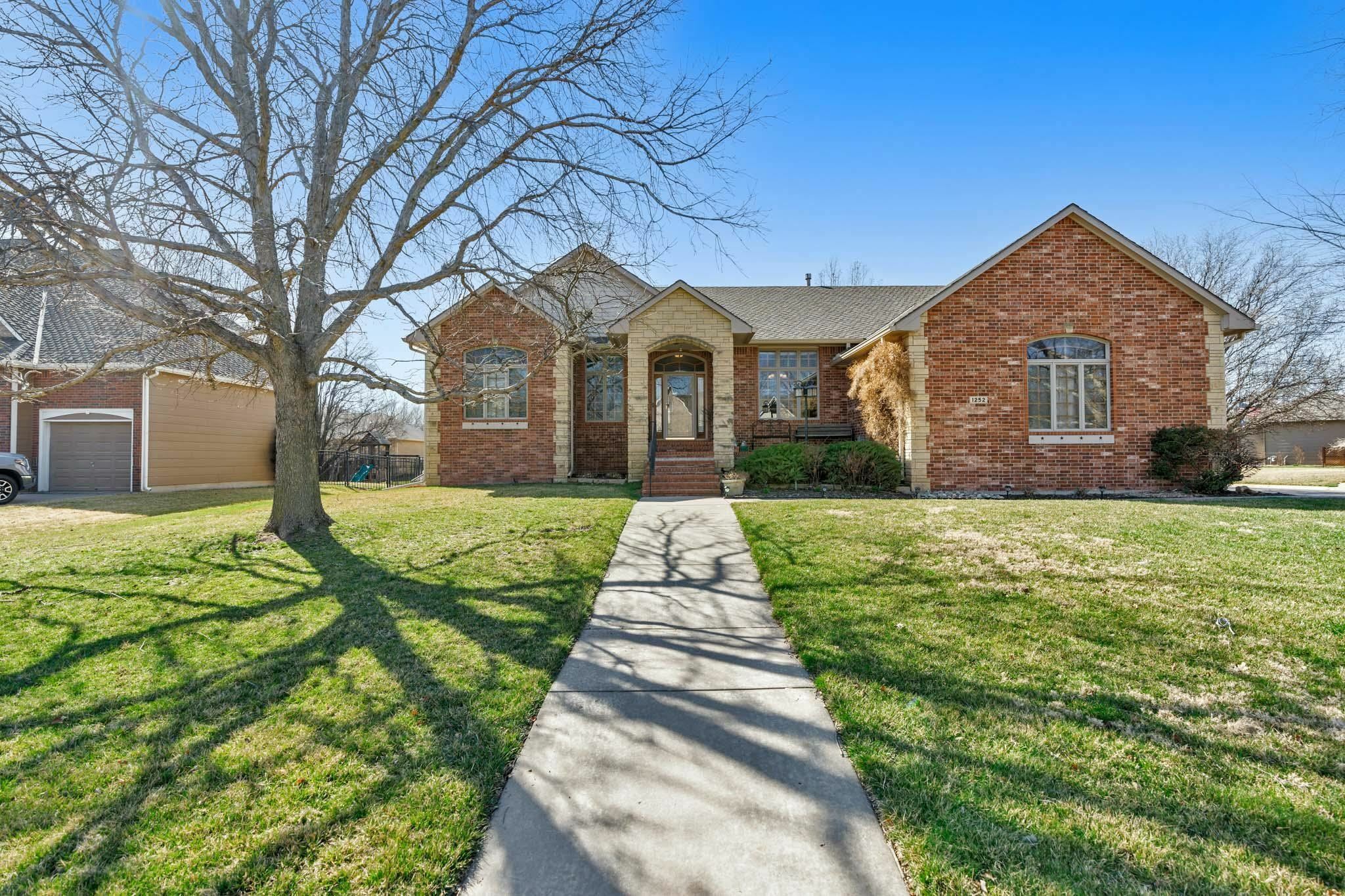 1252 N Hickory Creek Ct  Wichita KS 67235 photo