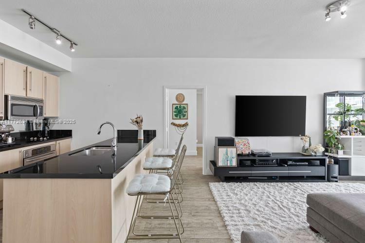 Property Photo:  79 SW 12th St 3110-S  FL 33130 