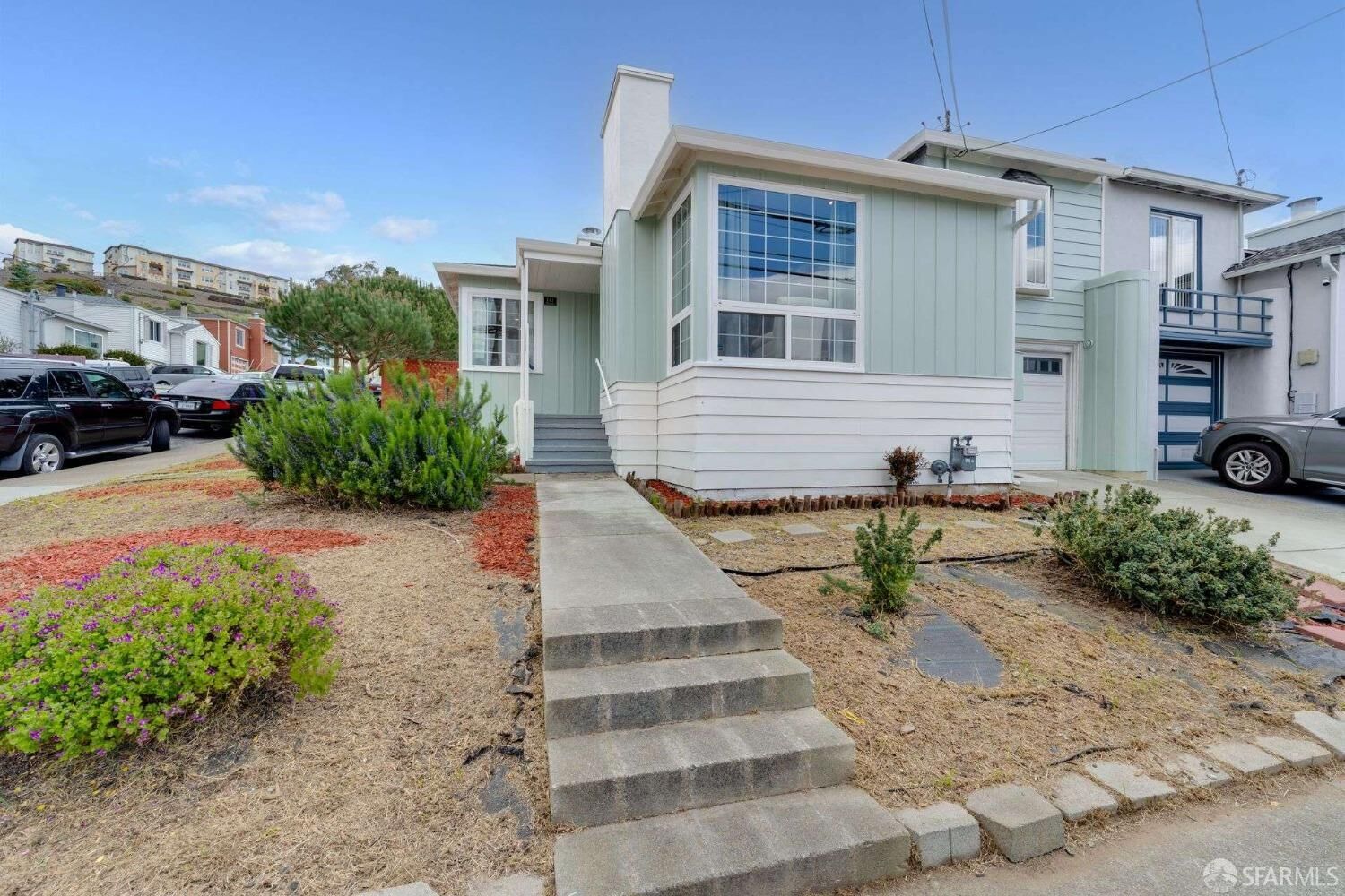 Property Photo:  141 Hillside Boulevard  CA 94014 