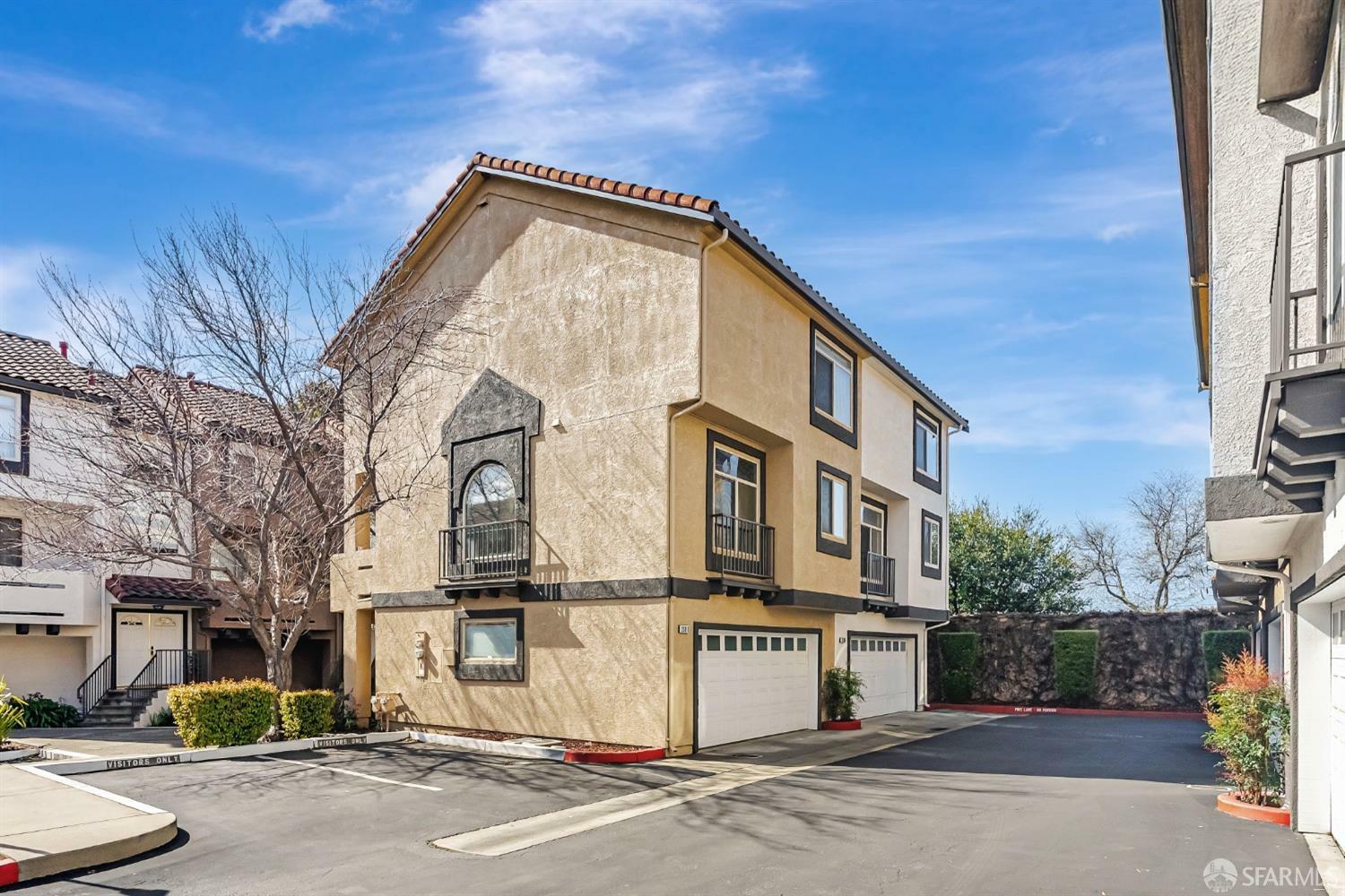 Property Photo: 25109 Angelina Lane 17 CA 94544
