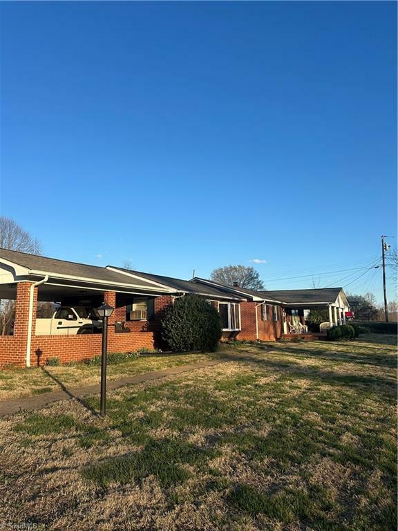 Property Photo: 205 Gate Street NC 28659