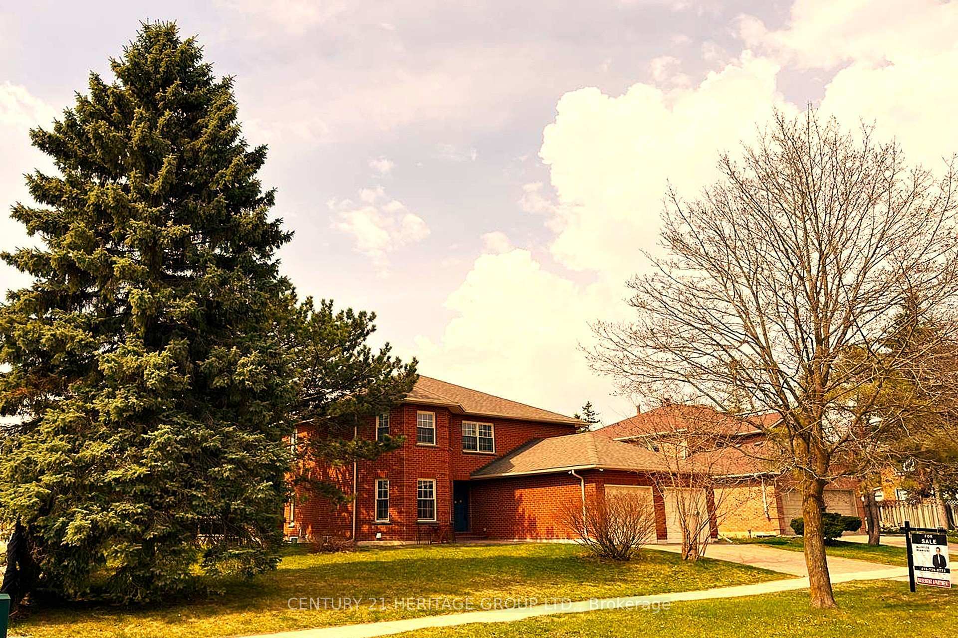 243 Murray Drive  Aurora ON L4G 5X1 photo