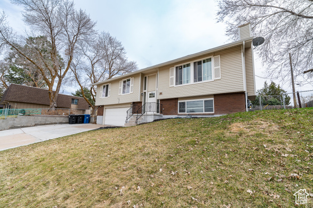 Property Photo: 269 E 5100 S UT 84405