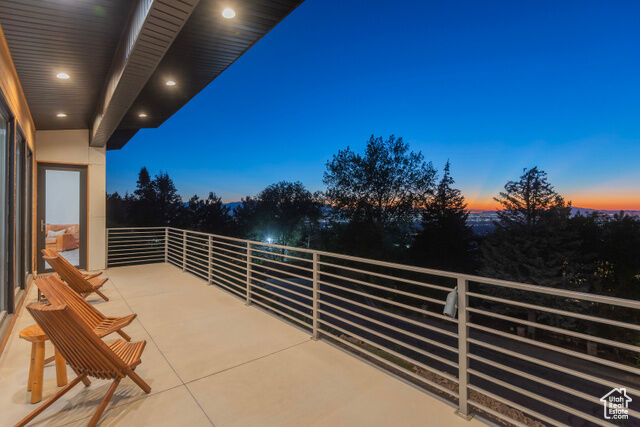 Property Photo: 4471 S Covecrest Dr UT 84124