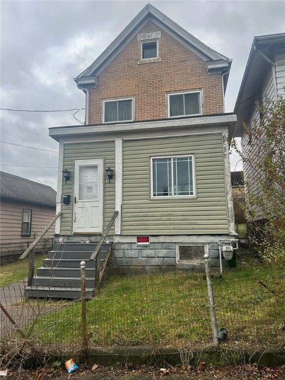 Property Photo:  1212 Reservoir Ave  PA 15062 