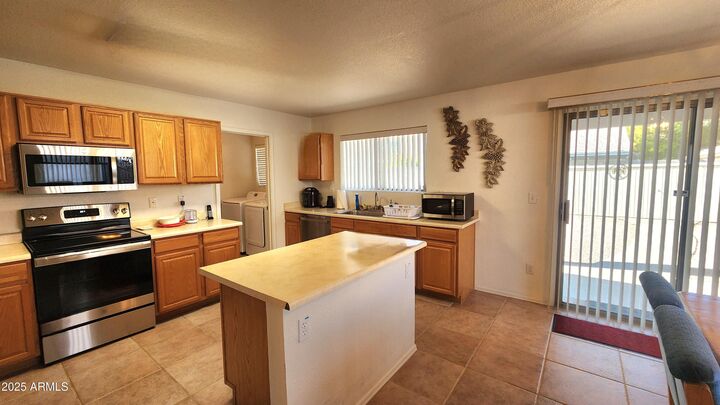 Property Photo: 444 W Fabens Lane AZ 85233