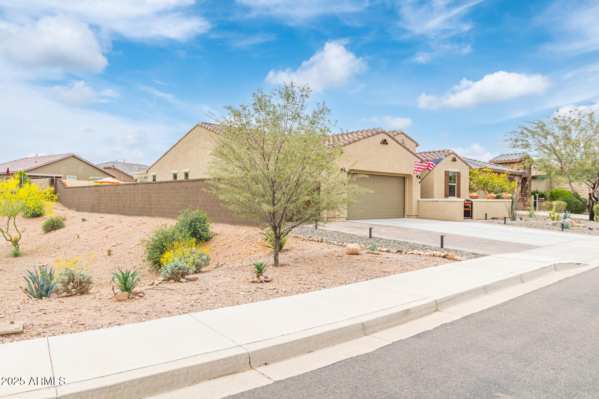 Property Photo: 12717 E Nandina Place AZ 85118