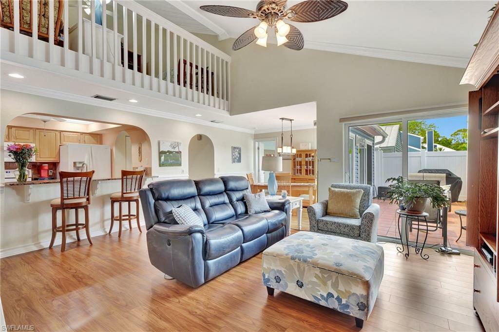 Property Photo: 3324 Timberwood Cir 46-0 FL 34105
