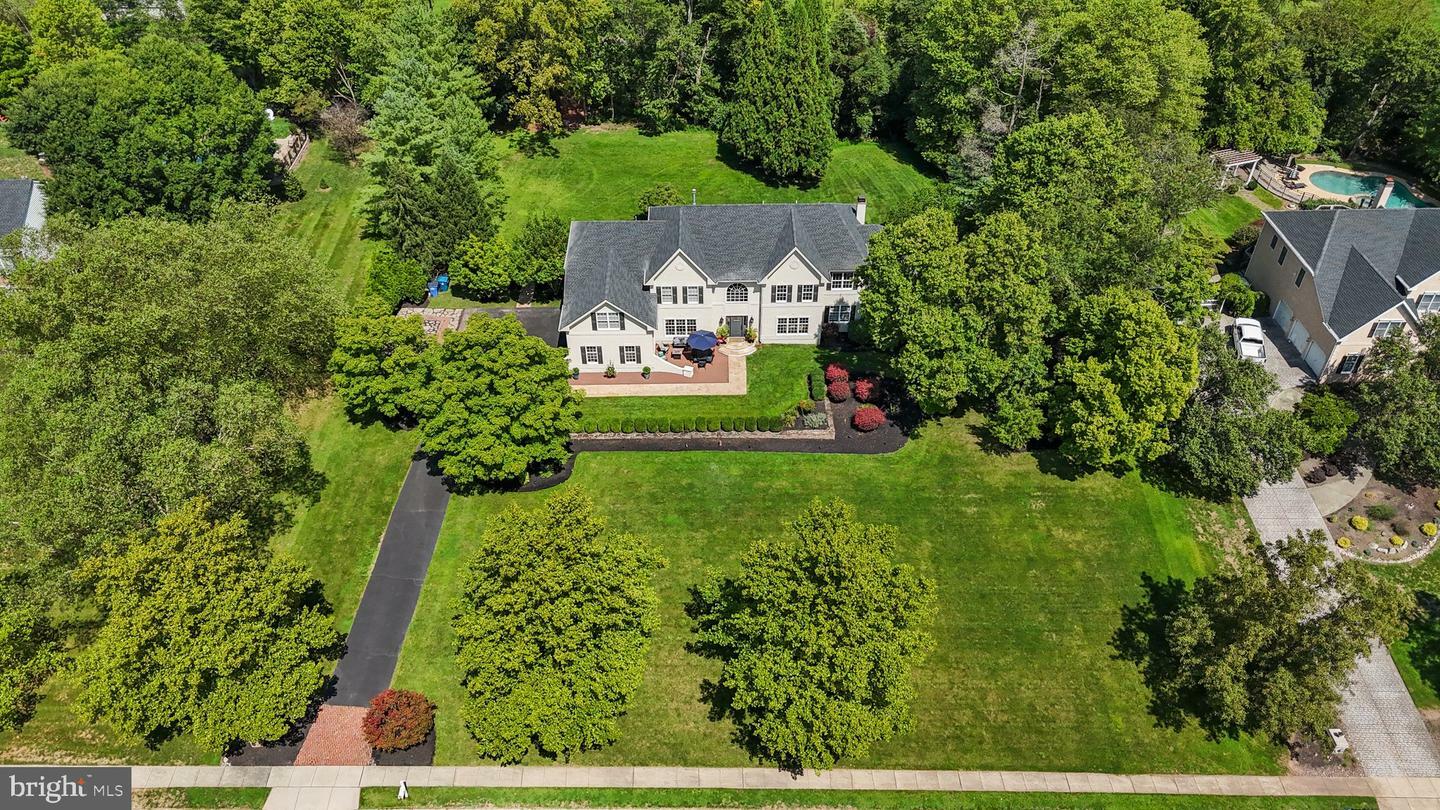 Property Photo: 26 Woodside Lane PA 18938