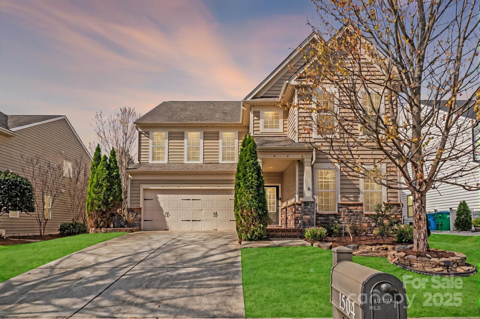 Property Photo: 1504 Ridge Haven Road NC 28173