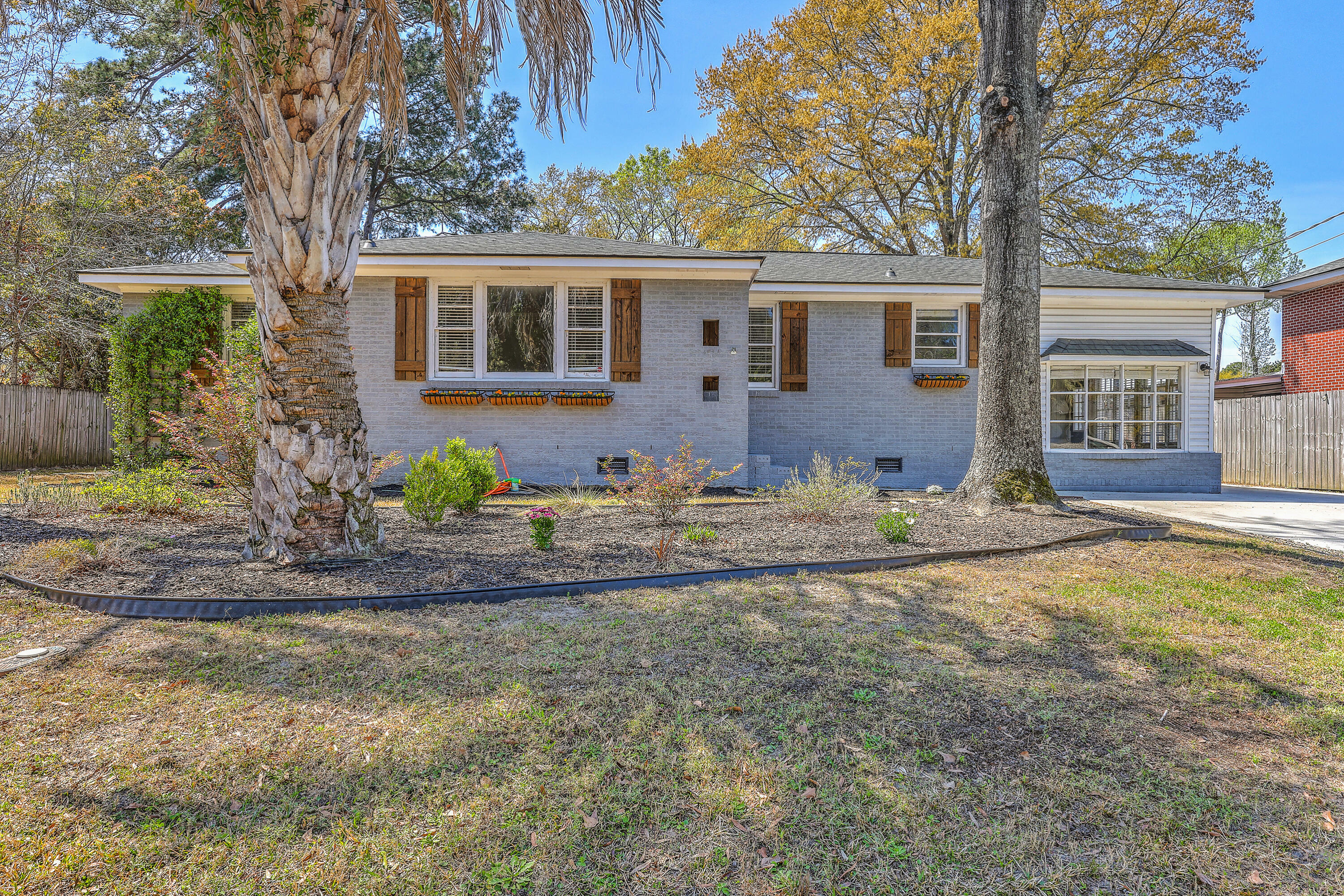 Property Photo: 6009 Meadowcliff Avenue SC 29410