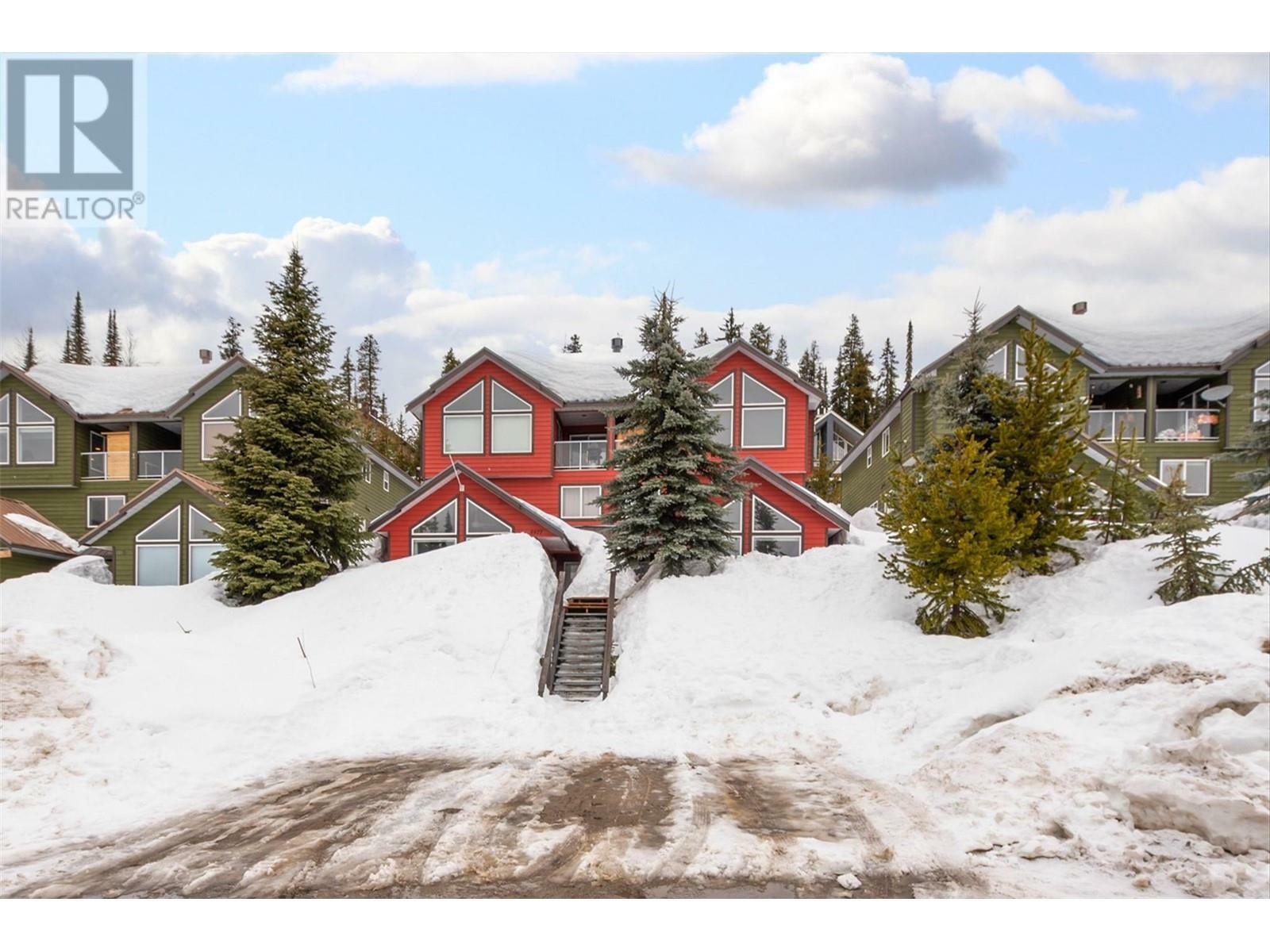 Photo de la propriété: 5977 Snow Pines Crescent 116D BC V1P 1P3