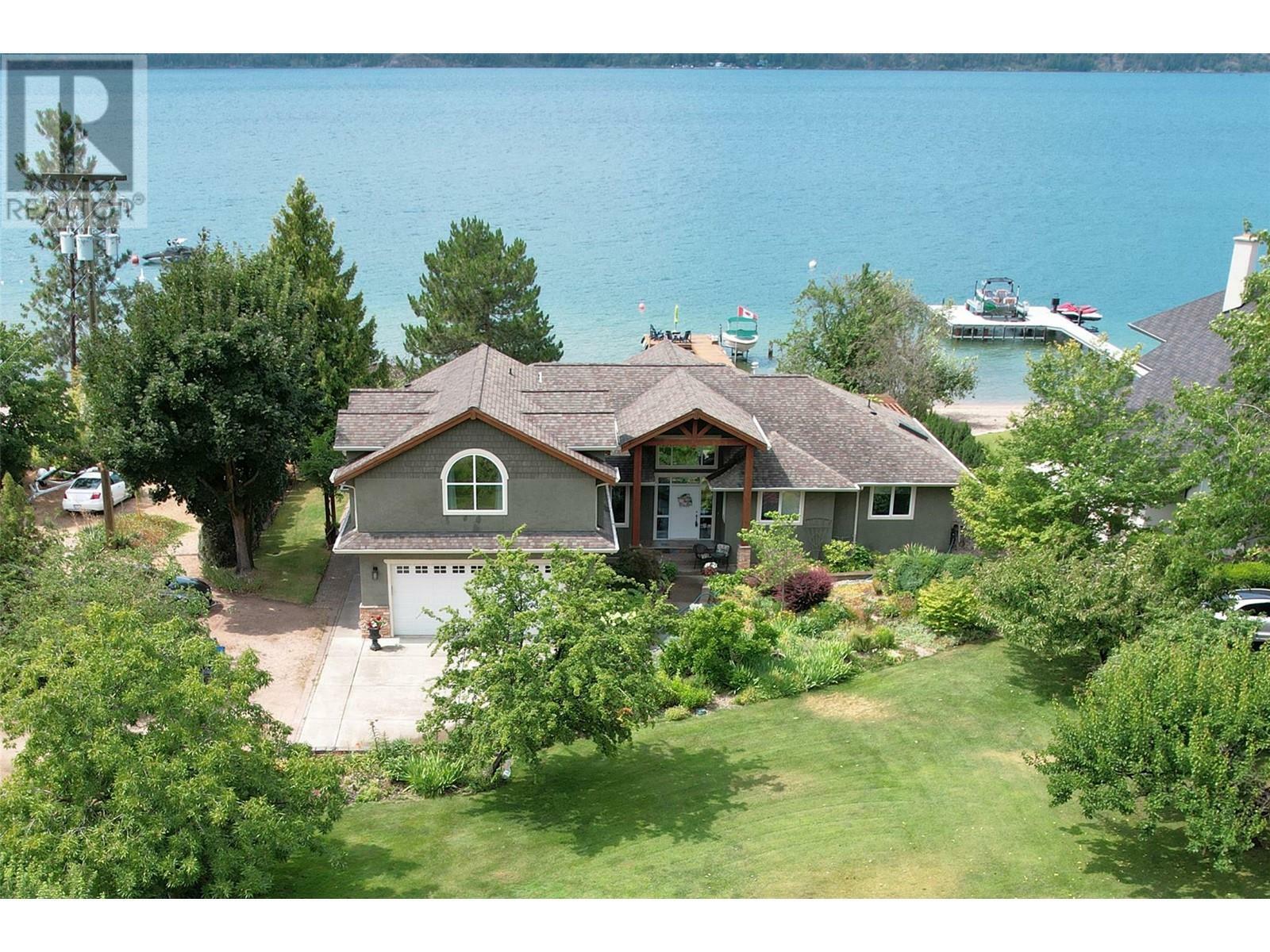 Property Photo: 15714 Whiskey Cove Road BC V4V 1C4