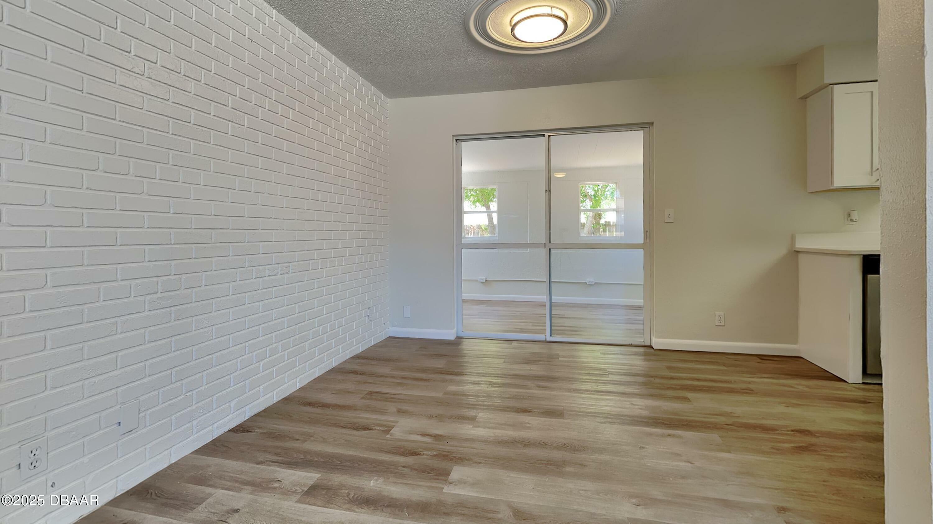 Property Photo: 1408 Cadillac Drive FL 32117